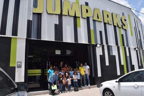 Niños de casa hogar se divirtieron visitando Jumparks
