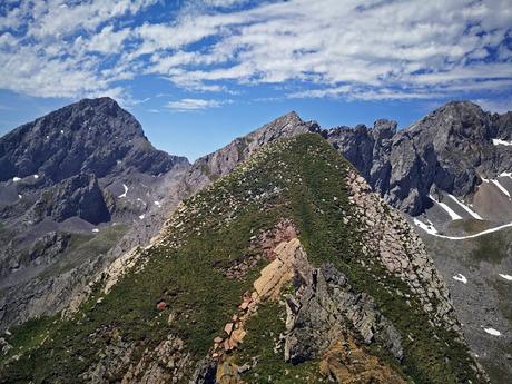 Canalón Oscuro, Palazana, Prau Albo y Fariñentu Canalón Oscuro, Palazana, Prau Albo y Fariñentu