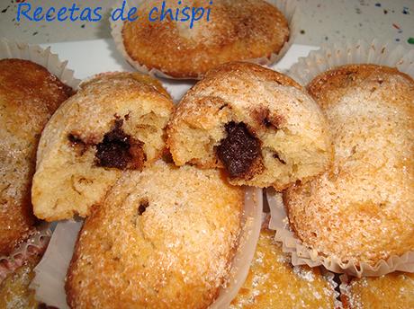 MAGDALENAS RELLENAS DE CHOCOLATE