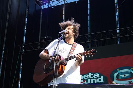 Izal dan la bendición a la primera edición de Planeta Sound