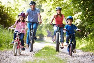 Consejos para que los niños vayan seguros en bicicleta Consejos para que los niños vayan seguros en bicicleta