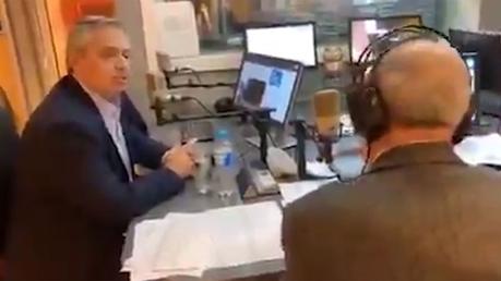 Alberto Fernández en la radio Cadena 3, en donde se cruzó con el conductor Mario Pereyra