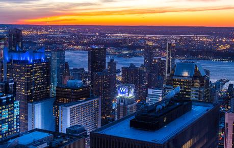 New-York-City-sunset ▷ Comente 15 cosas emocionantes para hacer en la Ciudad de Nueva York con niños (o sin ellas) por 31 cosas perfectas para hacer en la Ciudad de Nueva York con niños: una mezcla de paradas turísticas y aventuras únicas | Encuentra Vacaciones Familiares Baratas