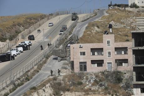 Israelíes demuelen casas palestinas en Jerusalén oriental