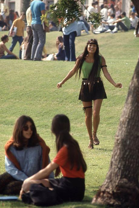 Fotos de los años 60 y la moda Hippie en la secundaría Fotos de los años 60 y la moda Hippie en la secundaría
