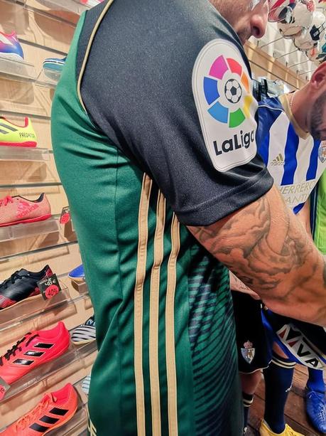 Así es la nueva equipación de la Ponferradina