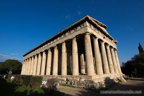el-impresionante-templo-de-efesto-en-atenas Las 10 ciudades más bonitas de Europa (que has de ver al menos una vez)