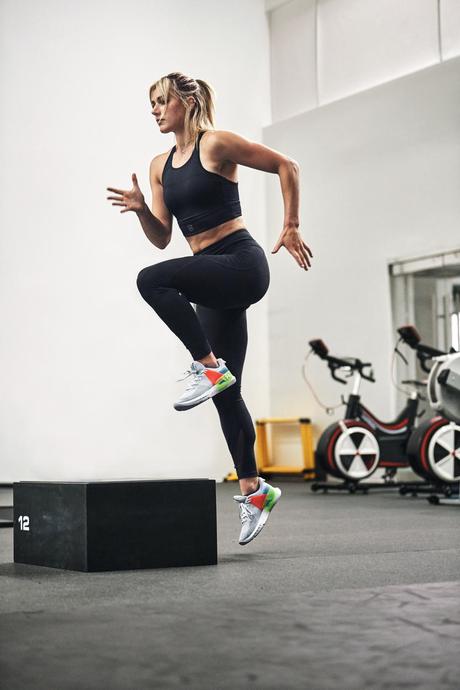 Presentamos la versátil zapatilla de entrenamiento UA HOVR Apex de Under Armour HOVRTrainAPEX_entrenando-en-el-box