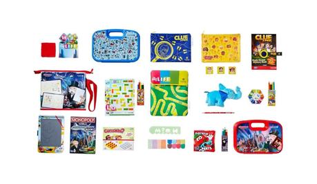 Qatar-inflight-entertainment-kits-1 ▷ Comenta sobre 10 consejos para sobrevivir un vuelo internacional con niños por Maddie