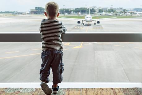 how-to-survive-and-international-flight-with-kids-800-x-533 ▷ Comenta sobre 10 consejos para sobrevivir un vuelo internacional con niños por Maddie