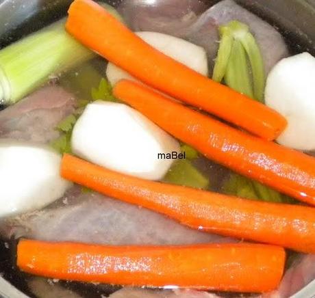 Empanadas de matambre a cuchillo... o no... Empanadas de matambre a cuchillo... o no...