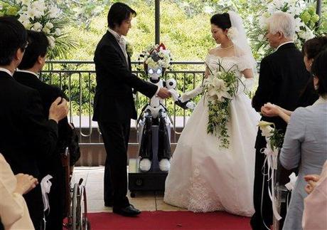 Traer hijos parados al mundo? para trabajar están los robots!! Traer hijos parados al mundo? para trabajar están los robots!!