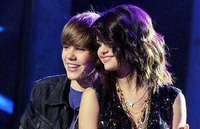 Justin Bieber y Selena Gomez presentarán  Billboard