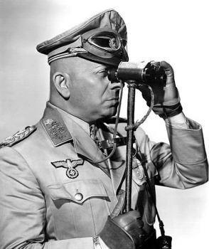 von-stroheim-cairo_opt Yo espié a Rommel: Cinco tumbas al Cairo. Esfuerzos de guerra para Billy Wilder y Erich von Stroheim en Cinearchivo