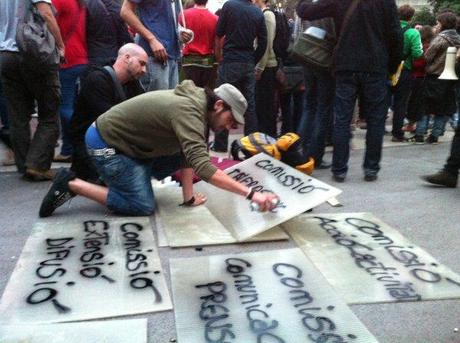 Tweetpolitik en estato puro en las plazas de España