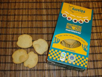 Canapés de tartar de algas al curry