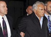 Juez ordena libertad Strauss-Kahn