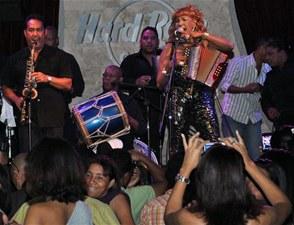 SON UNOS MALDITOS....