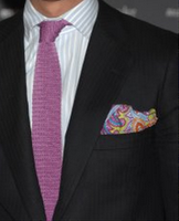 PAÑUELOS, BOLSILLOS Y DANDYS.