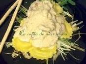 Girasoli quesos suizos sobre nido puerros paja salsa cremosa tomatitos secos