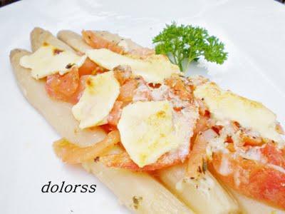 Espárragos blancos gratinados