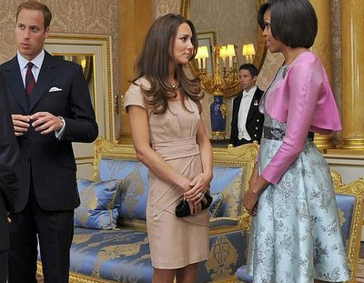 Catherine Middleton recibe a los Obama con vestido barato