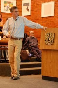 Otorgan Premio Príncipe de Asturias a un neurobiólogo mexicano