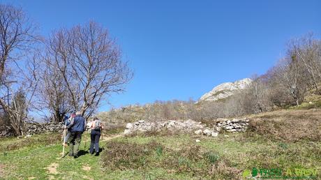 Subiendo por Prau Antonio