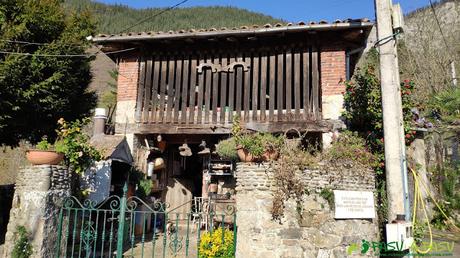 Antiguo juzgado y calabozos en Tornín, Cangas de Onís