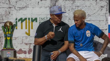 TOPSHOT-FBL-BRAZIL-NEYMAR-PROJECT