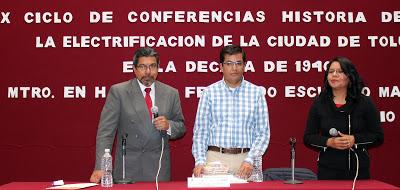 CONVERSAN ACERCA DE LA TRANSFORMACIÓN DE LA CAPITAL MEXIQUENSE AL INTRODUCIR EL SERVICIO ELÉCTRICO EN EL SIGLO XX