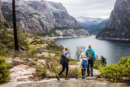 hetch-hetchy-yosemite-hikes ▷ 30 lugares increíbles para visitar en California para su lista del cubo de California