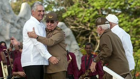 Díaz-Canel: “El mundo verá lo que somos capaces de hacer y nos acompañará en nuestra resistencia”