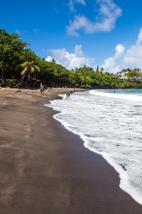 ▷ Comente sobre la guía definitiva para conducir el camino a Hana, Maui, por los temas que desea saber cuando viaje a Maui – Noticias de viajes hamoa-beach-maui-1 ▷ Comente sobre la guía definitiva para conducir el camino a Hana, Maui, por los temas que desea saber cuando viaje a Maui - Noticias de viajes