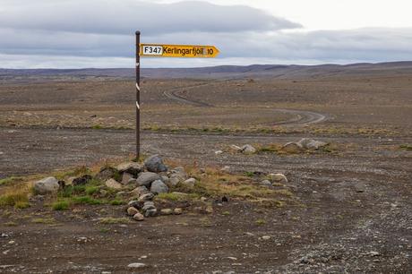 Kerlingarfjoll-Road-Sign.jpg.optimal ▷ Cómo visitar Kerlingarfjöll y el área geotérmica de Hveradalir, Islandia