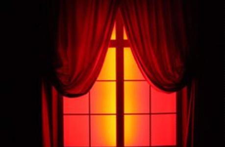 - Cortinas contra los rayos UV. - Cortinas contra los rayos UV.