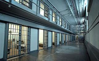 EL HOMBRE QUE PERSEGUÍA SU SOMBRA