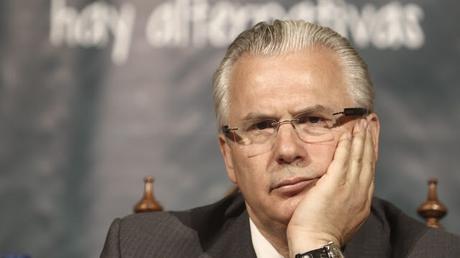 [ARCHIVO - 2008] El honor debido a los muertos