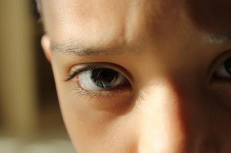 8 creencias erróneas sobre el trauma infantil