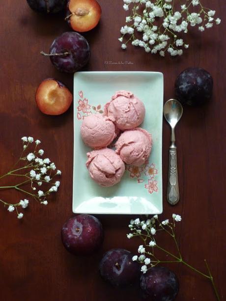 Helado de Ciruelas Rojas con Queso Mascarpone