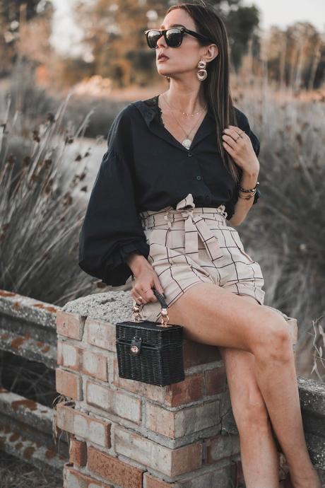 SHORTS ARE ALWAYS A GOOD IDEA bolso natural