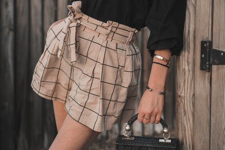 SHORTS ARE ALWAYS A GOOD IDEA SHORTS ARE ALWAYS A GOOD IDEA