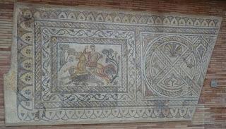 Imagen del mes: Mosaicos de la villa romana de El Hinojal o de Las Tiendas, en las cercanías de Mérida