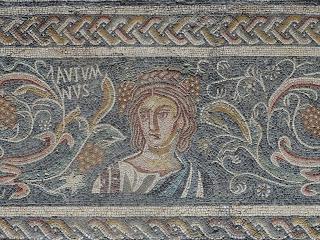 Imagen del mes: Mosaicos de la villa romana de El Hinojal o de Las Tiendas, en las cercanías de Mérida