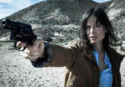 LEJOS DEL MAR (España, 2015) Intriga, Político