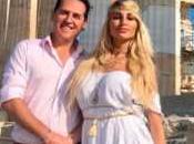 Habló exempleada Vicky Xipolitakis: cuando marido empujó”