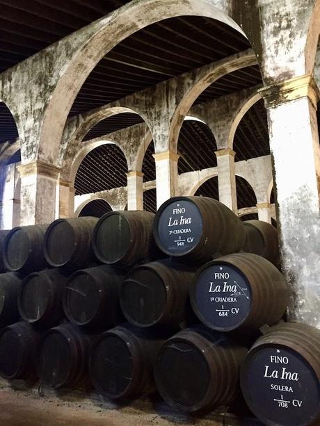 Visita a la Bodega Lustau, la bodega del Marco de Jerez con más premios de toda España fino la ina lustau