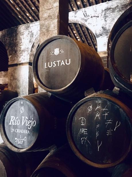 Visita a la Bodega Lustau, la bodega del Marco de Jerez con más premios de toda España crianza bodega lustau