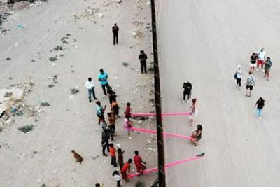El turismo de sol y playa y otras maneras de veranear. El turismo de sol y playa y otras maneras de veranear.