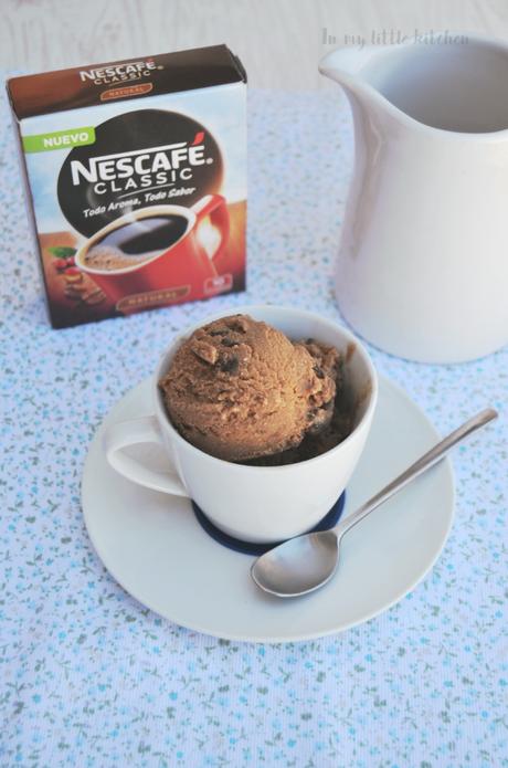 Helado de moka (sin lactosa) con Degustabox